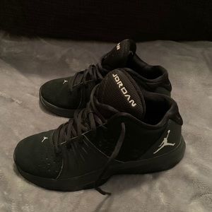 Air Jordan shoes size 6Y